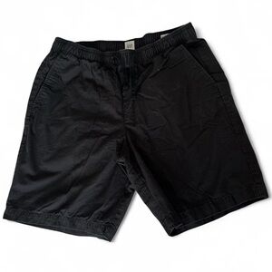 GAP Men's Classic Black Shorts